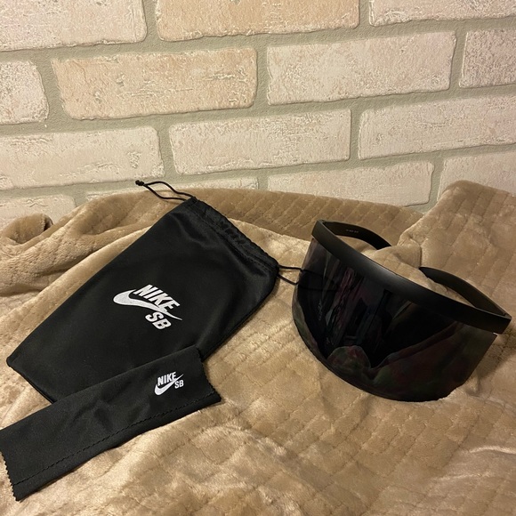 nike sb flip sunglasses